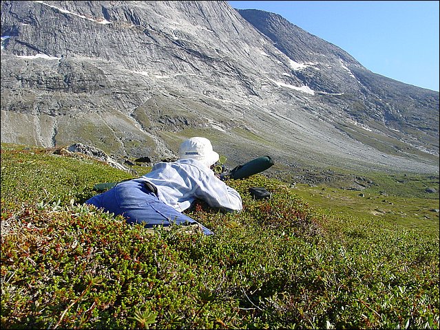 20030717_05_Itissoq_Jacob_skyder2.jpg