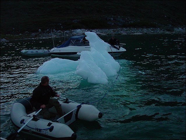 20030720_05_Tasiussaq_isbjerg_flytning.jpg