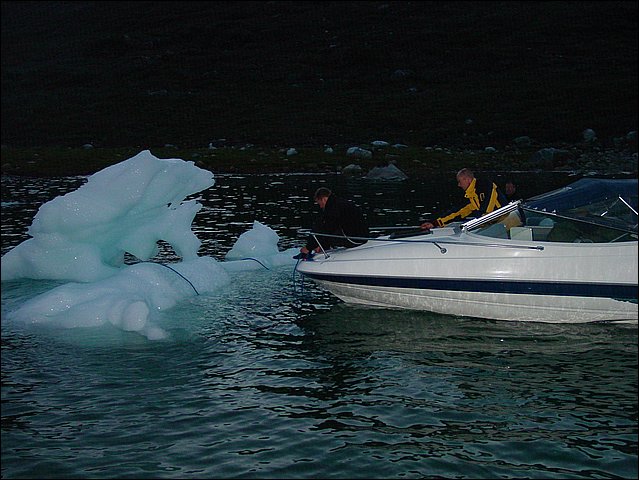 20030720_08_Tasiussaq_isbjerg_flytning.jpg